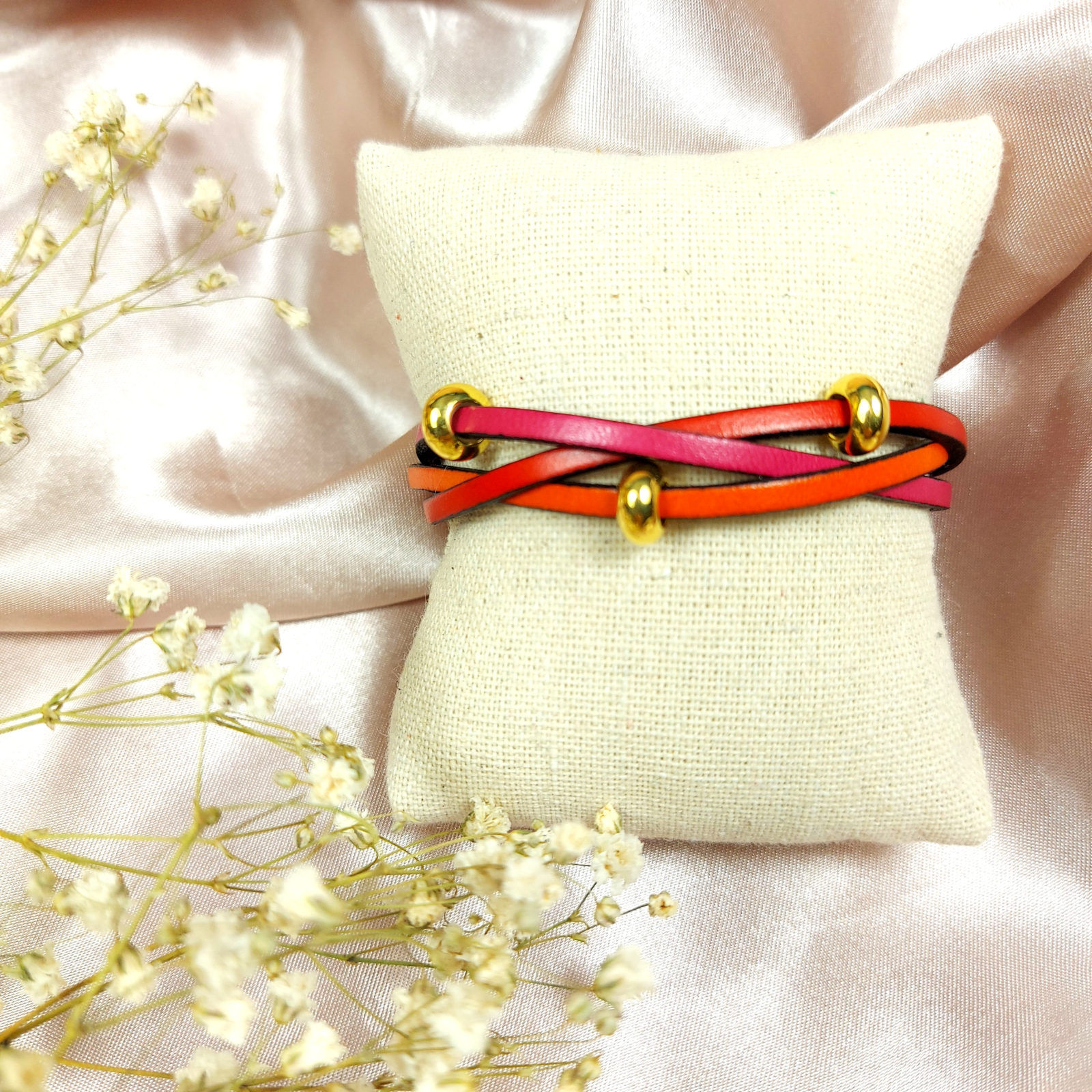 Bracelet trio de cuir couleur rose orange rouge