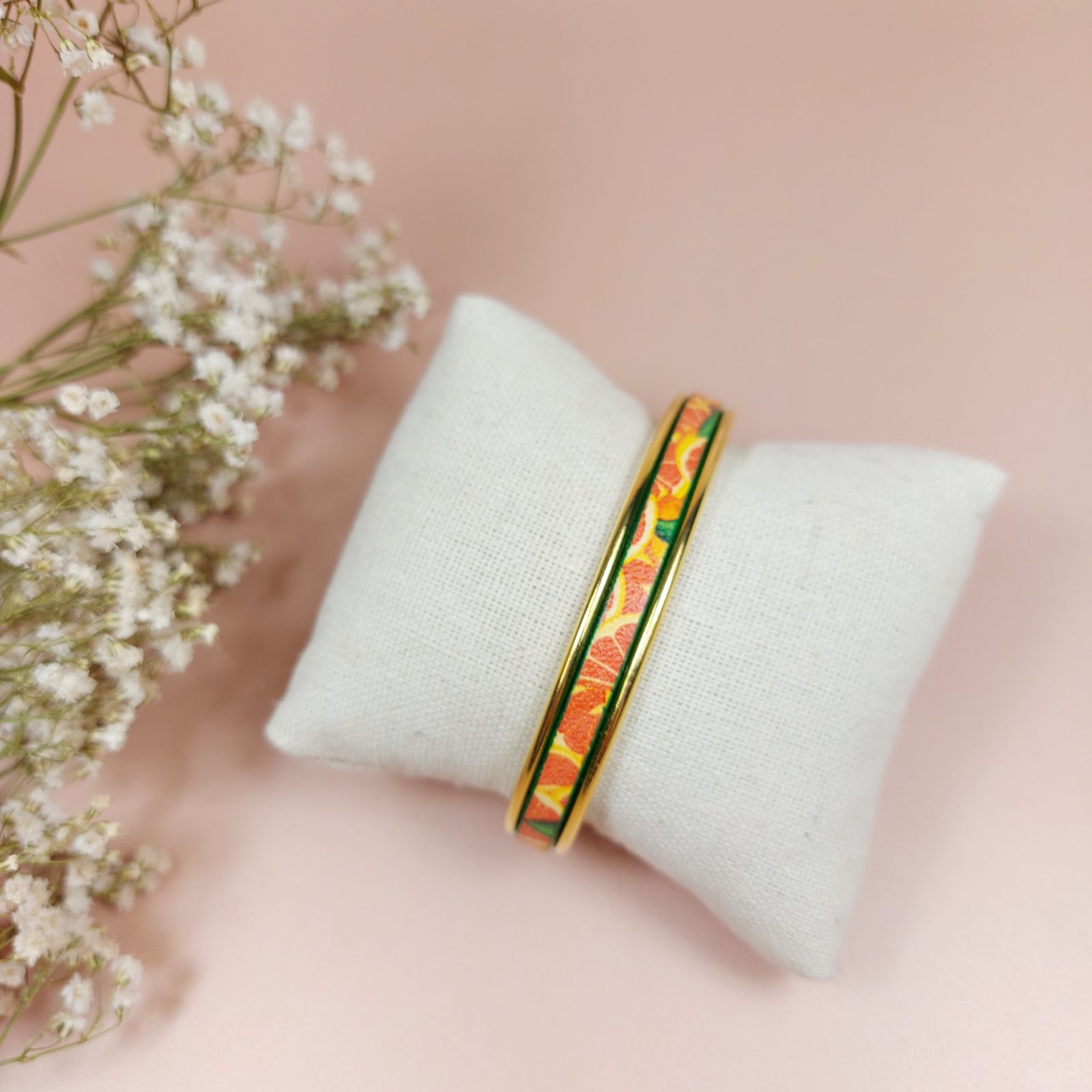 Bracelet jonc cuir orange finition dorée