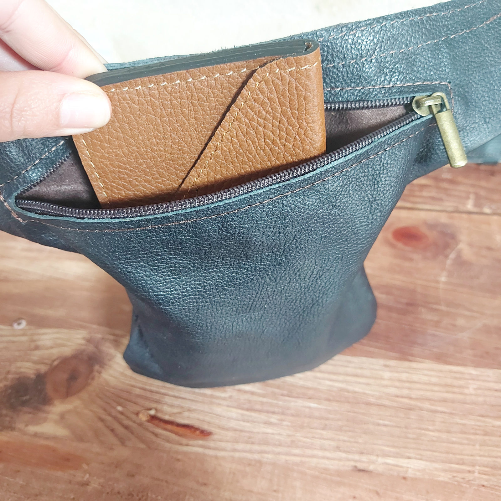 Pochette ceinture noire en cuir