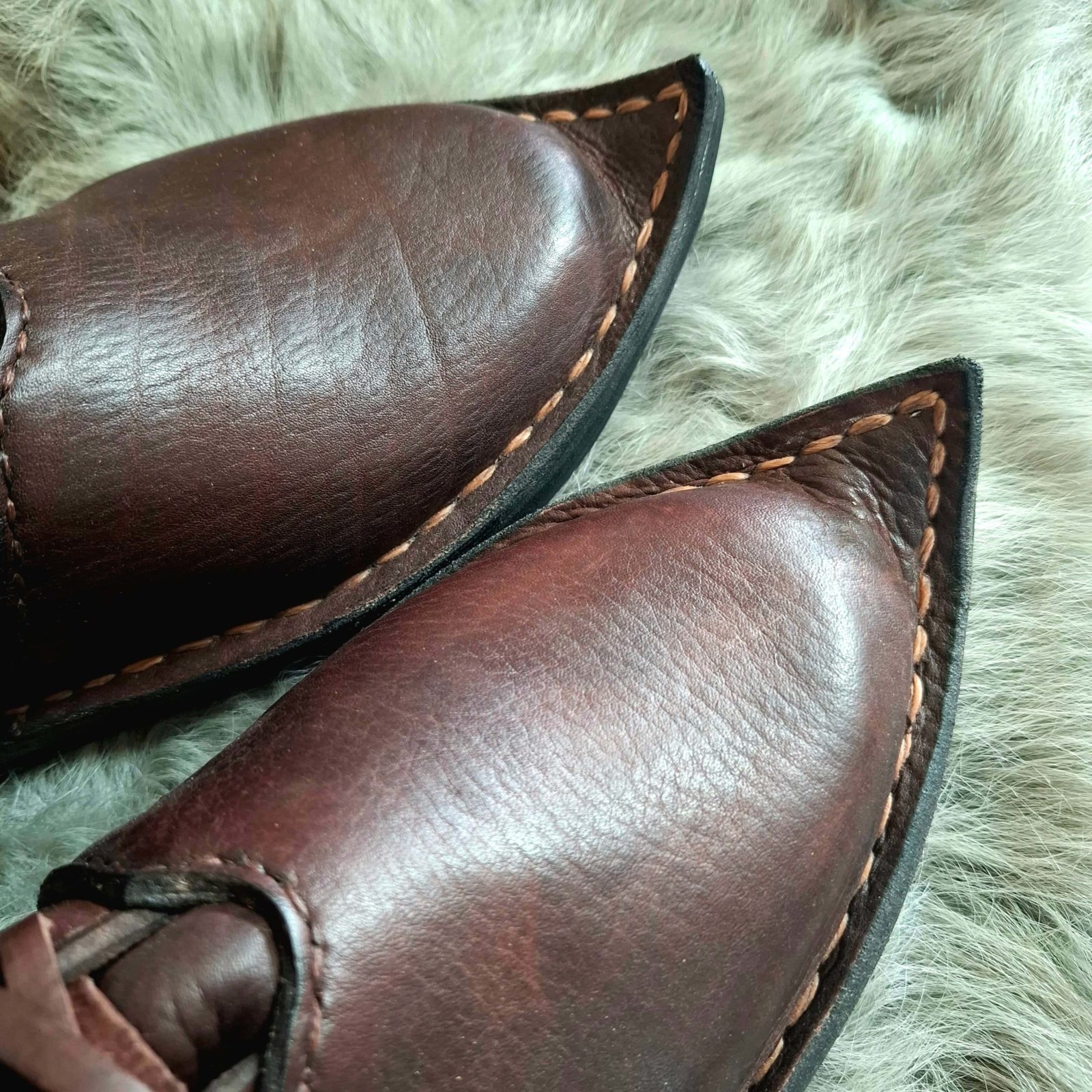 Bottes médiévales ou viking en cuir