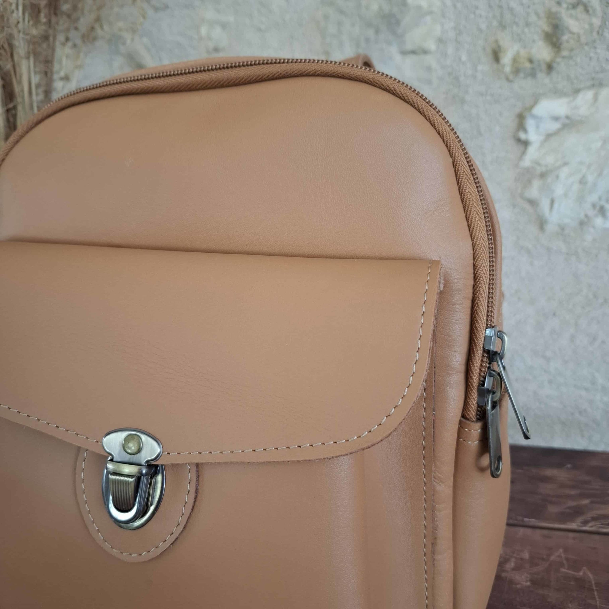 petit sac à dos convertible cuir crème
