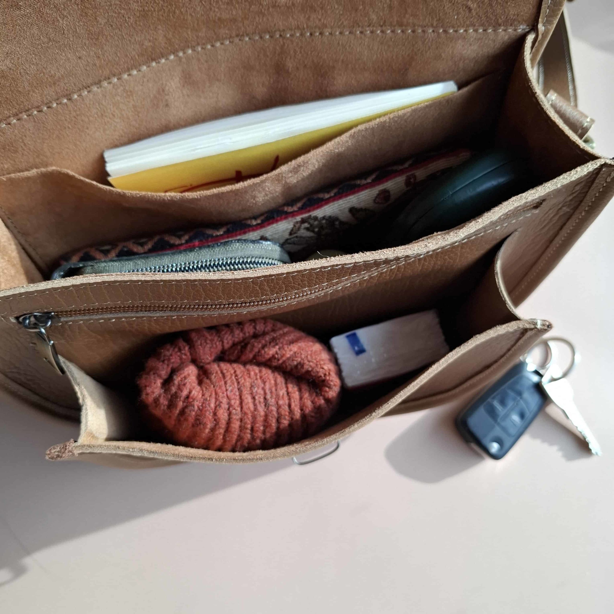 Sac arrondi cuir grainé camel