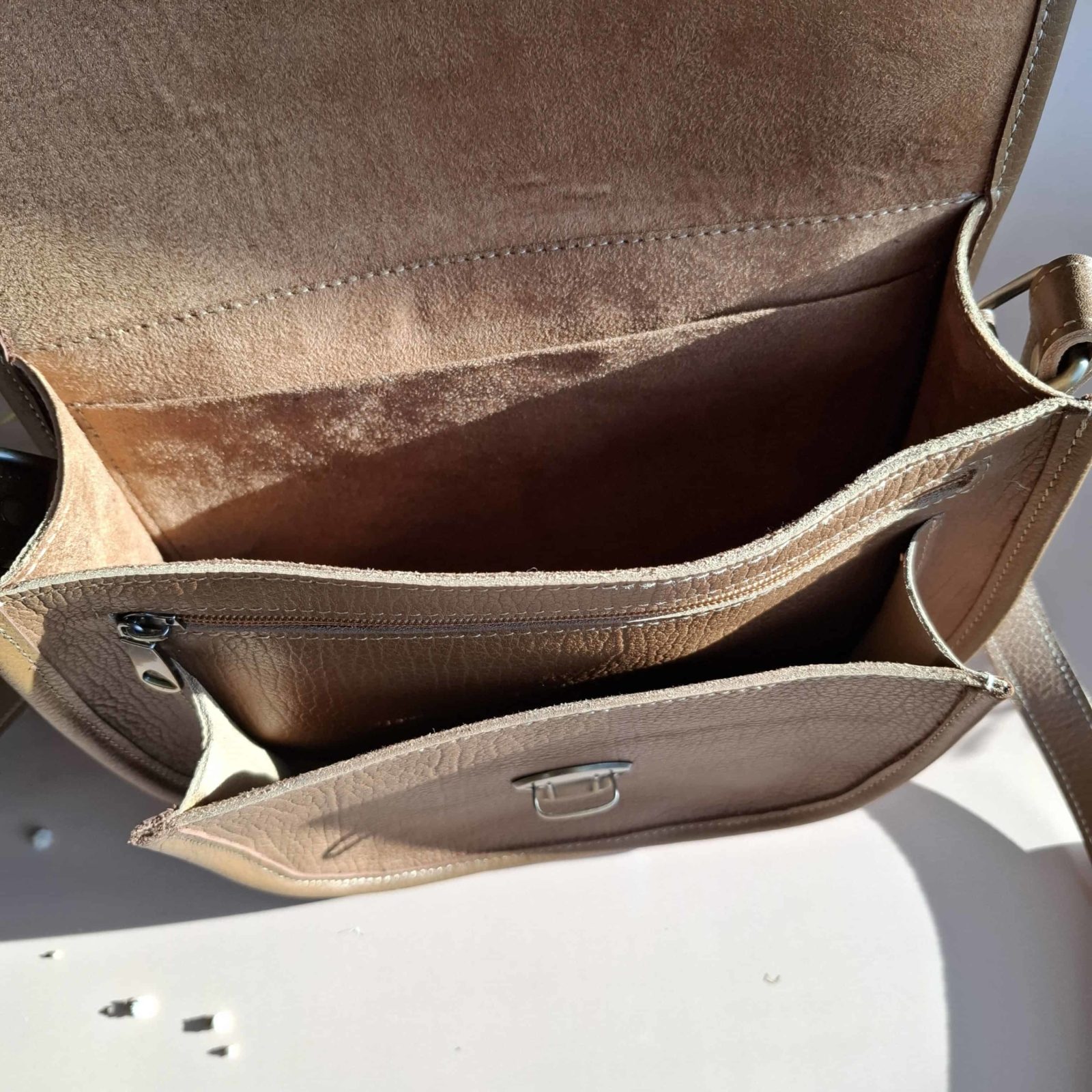 Sac arrondi cuir grainé camel